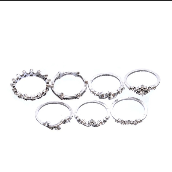 *Elizabeth * 7 Piece Ring Set - Picture 5 of 6